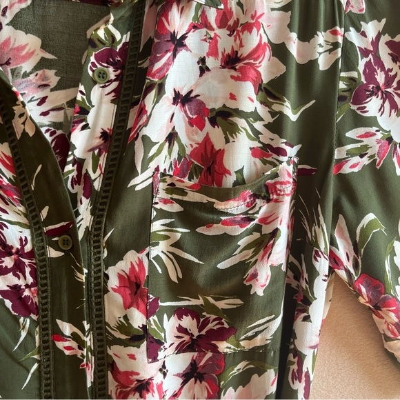 French Connection Lightweight Floriana Floral-Print Maxi Dress Beltes in size 4 - Picture 6 of 16